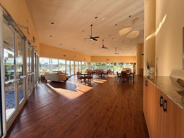 VILLA SAN REMO COND I & II FILED 3-23-89 IN OR6007 - Residential