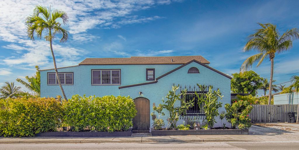 Photo of 624 10th Avenue N, Lake Worth Beach, FL 33460 (MLS # R11101925)