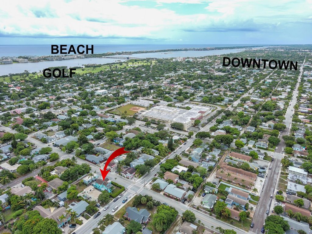 Photo of 624 10th Avenue N, Lake Worth Beach, FL 33460 (MLS # R11101925)