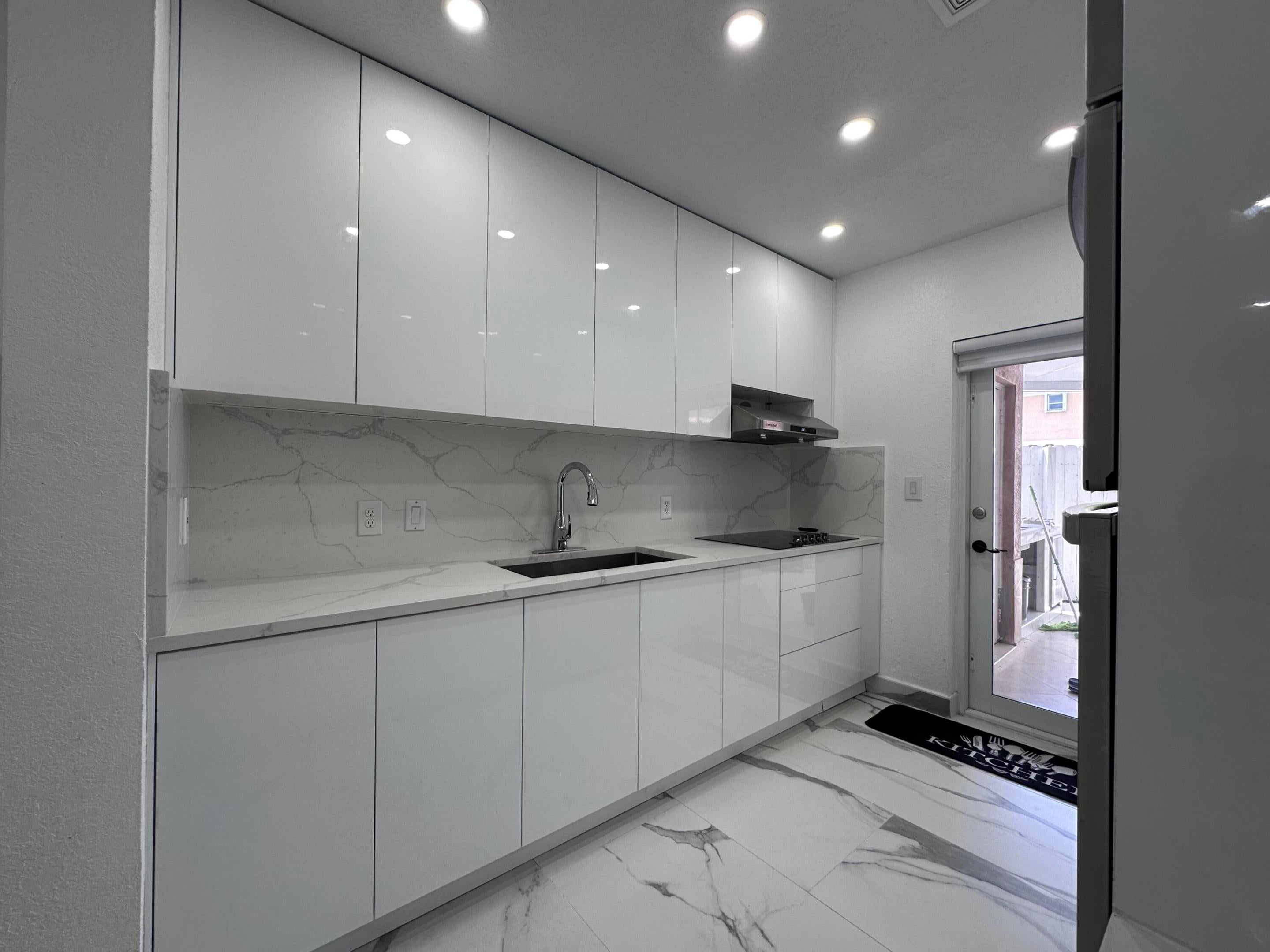 300 E 4th Street 103