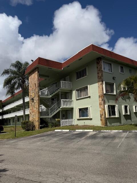 REGAL PALMS EATON CONDO - Residential