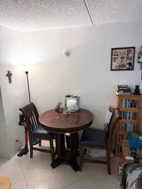 REGAL PALMS EATON CONDO - Residential