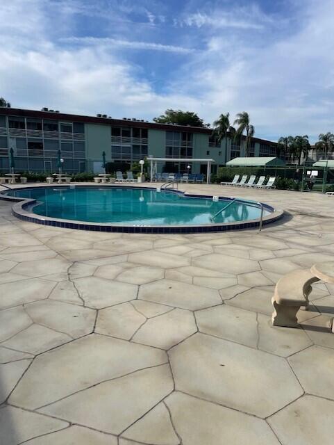 REGAL PALMS EATON CONDO - Residential