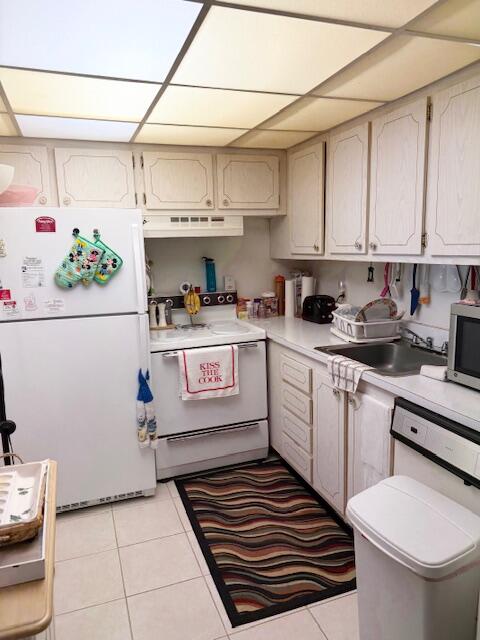REGAL PALMS EATON CONDO - Residential