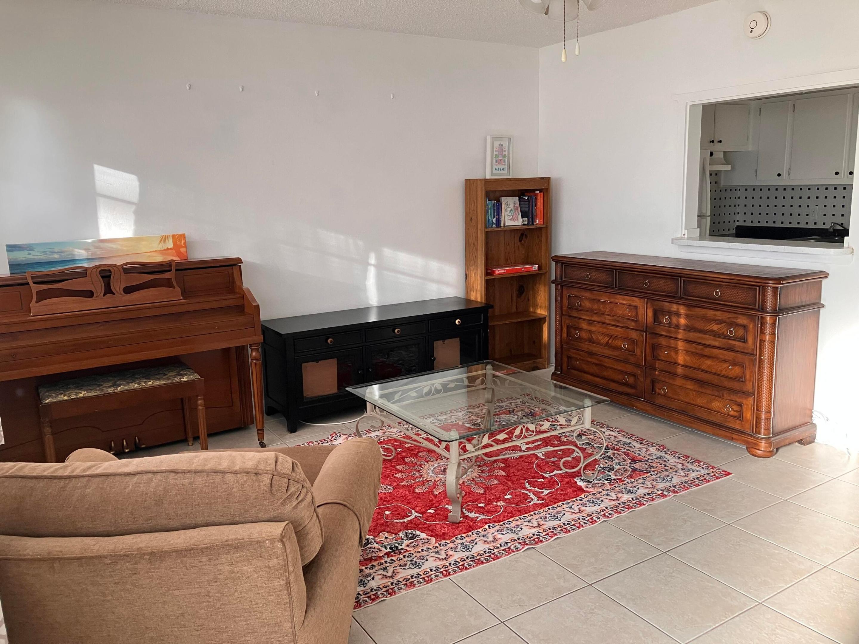 NORTHAMPTON CONDOS - Residential Lease