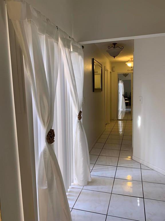 SPRINGTREE LAKES - Residential