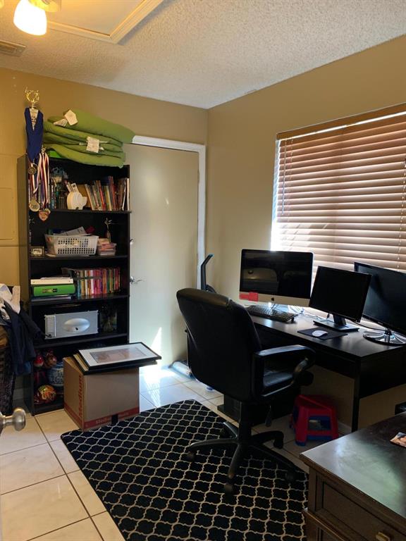 SPRINGTREE LAKES - Residential