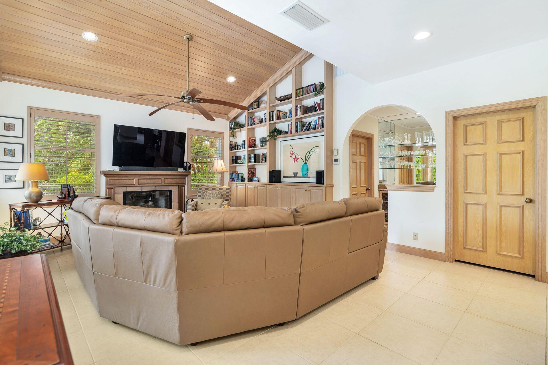 BARROW ISLAND AT JONATHAN - Residential