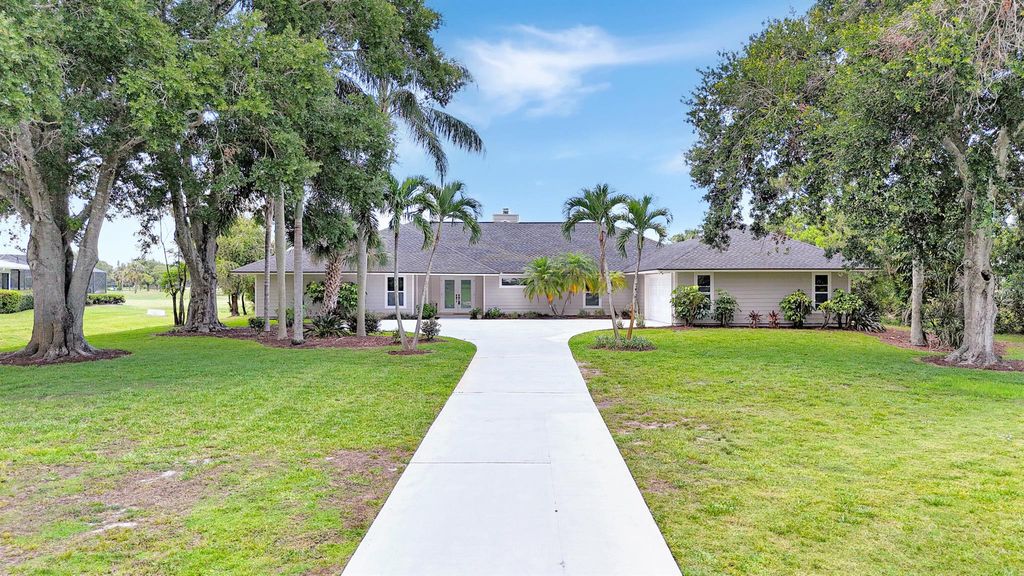 Photo of 4365 SW Bimini Circle S, Palm City, FL 34990 (MLS # R11089295)