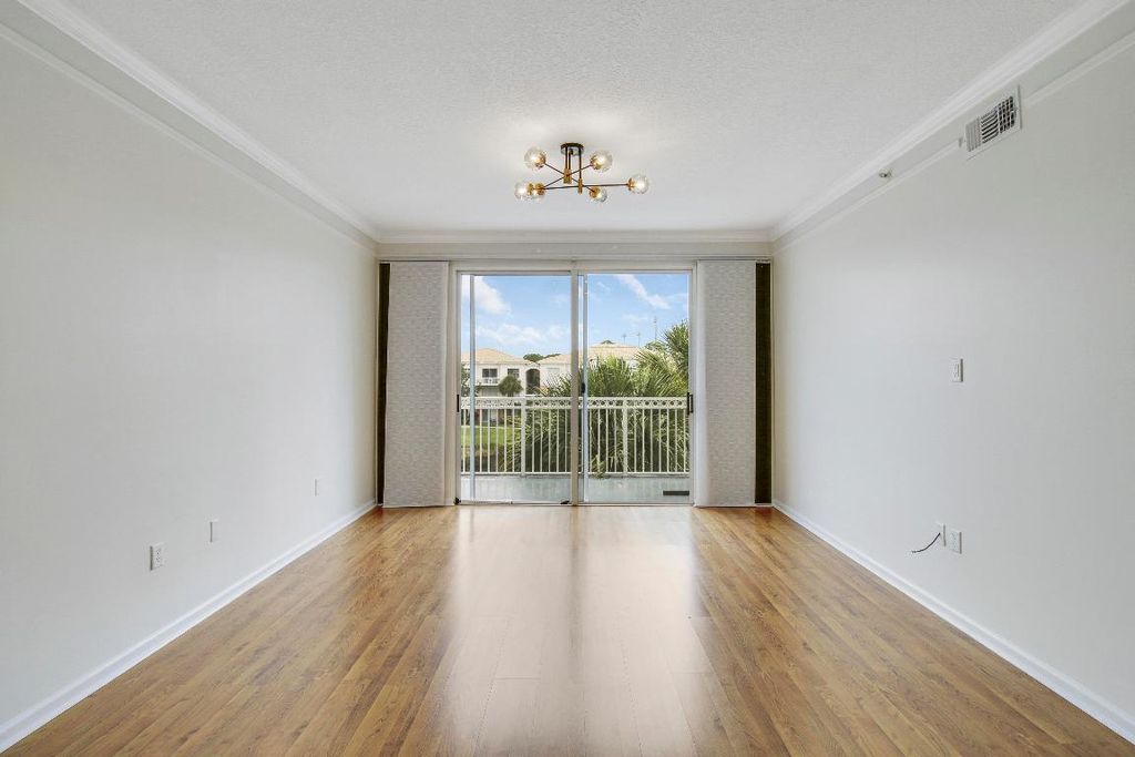 Photo of 9306 Myrtlewood Circle W, Palm Beach Gardens, FL 33418 (MLS # R10989086)