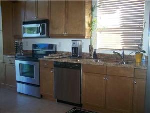 OLYMPIA 2 - Residential Lease