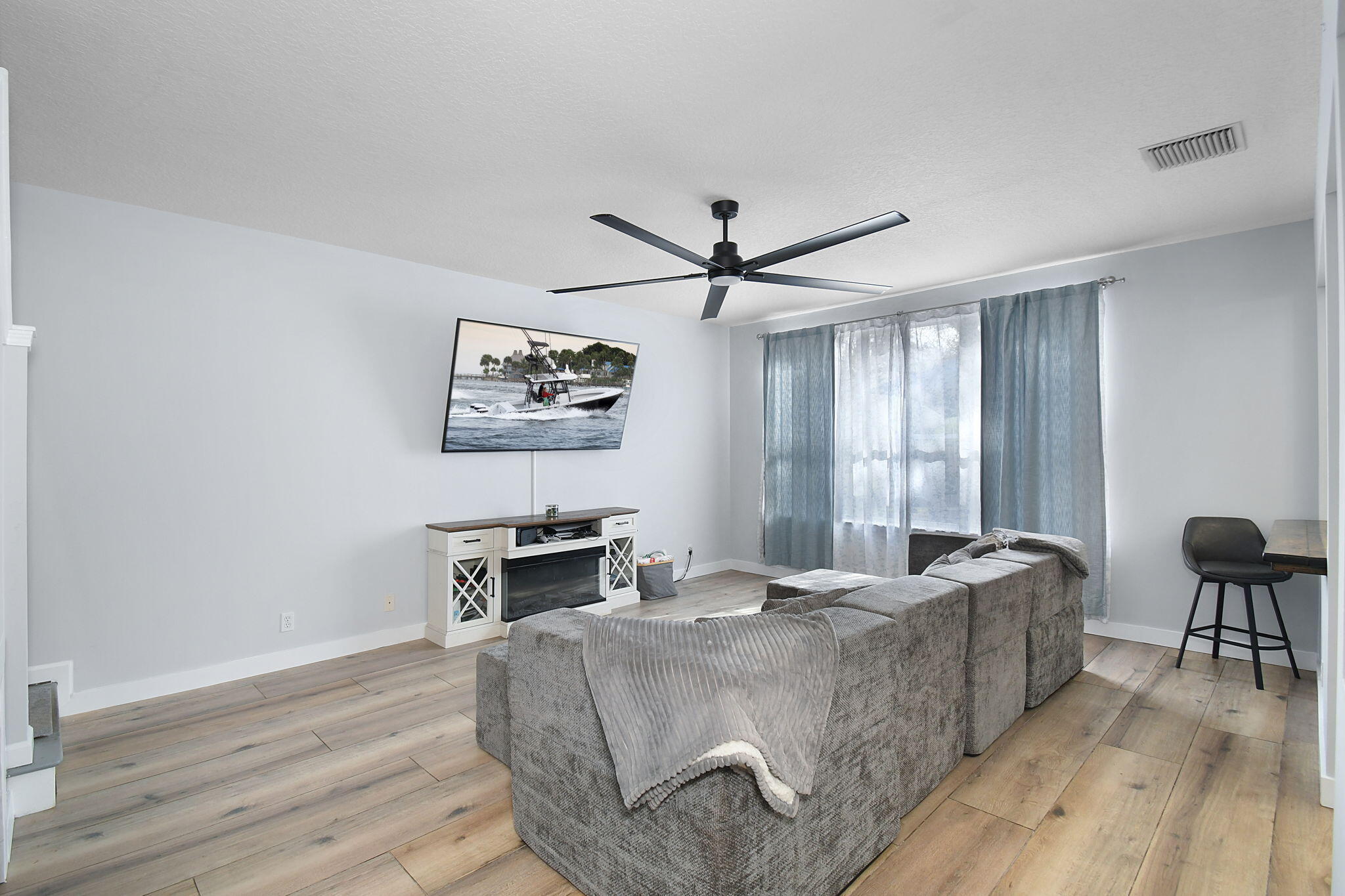 PALM POINTE AT MARTIN DOWNS (AKA MARTIN DOWNS PLAT - Residential