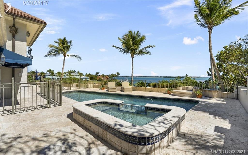 HIGH POINT ISLE ADDITION - Residential