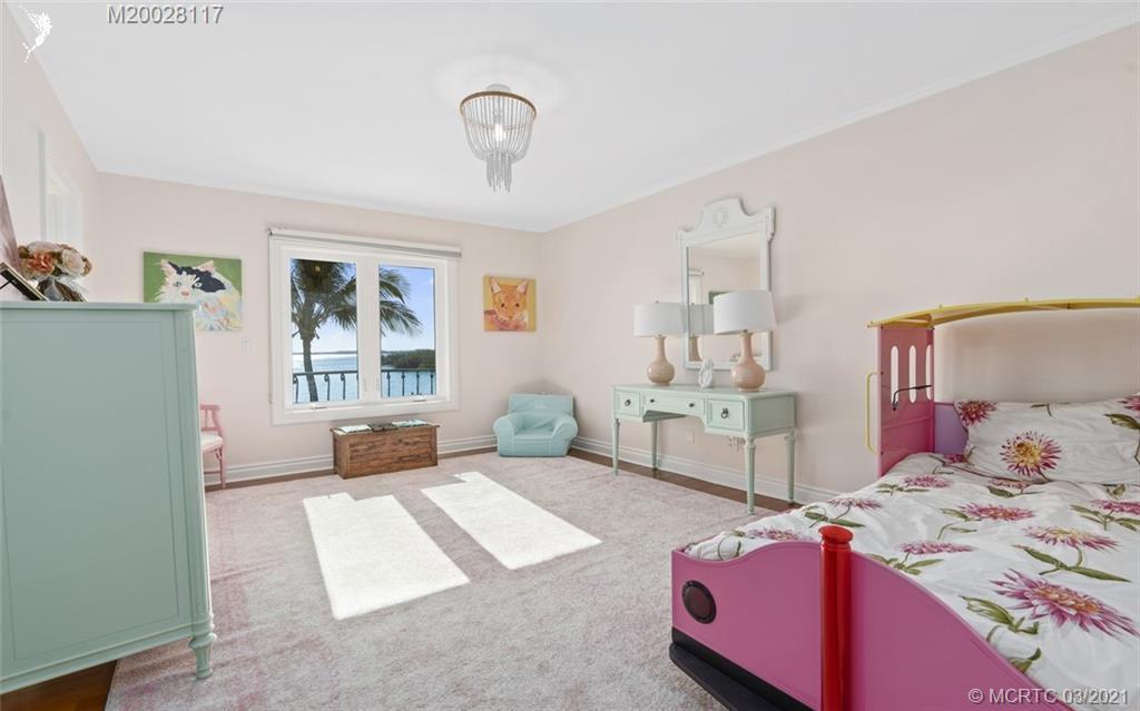 HIGH POINT ISLE ADDITION - Residential