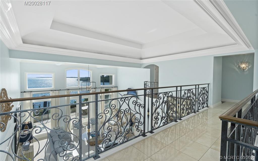 HIGH POINT ISLE ADDITION TO - Residential