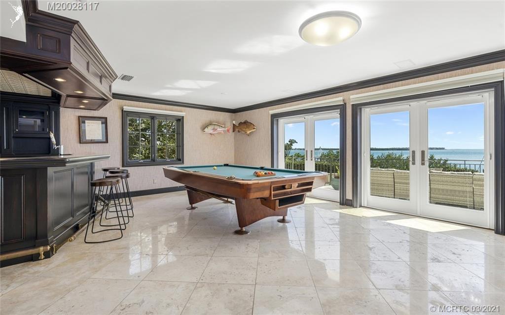 HIGH POINT ISLE ADDITION TO - Residential