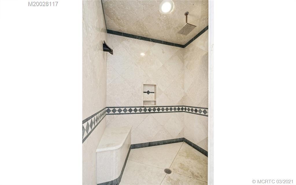 HIGH POINT ISLE ADDITION TO - Residential