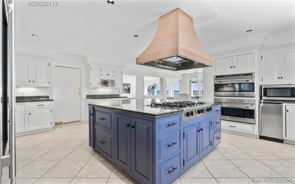 HIGH POINT ISLE ADDITION - Residential