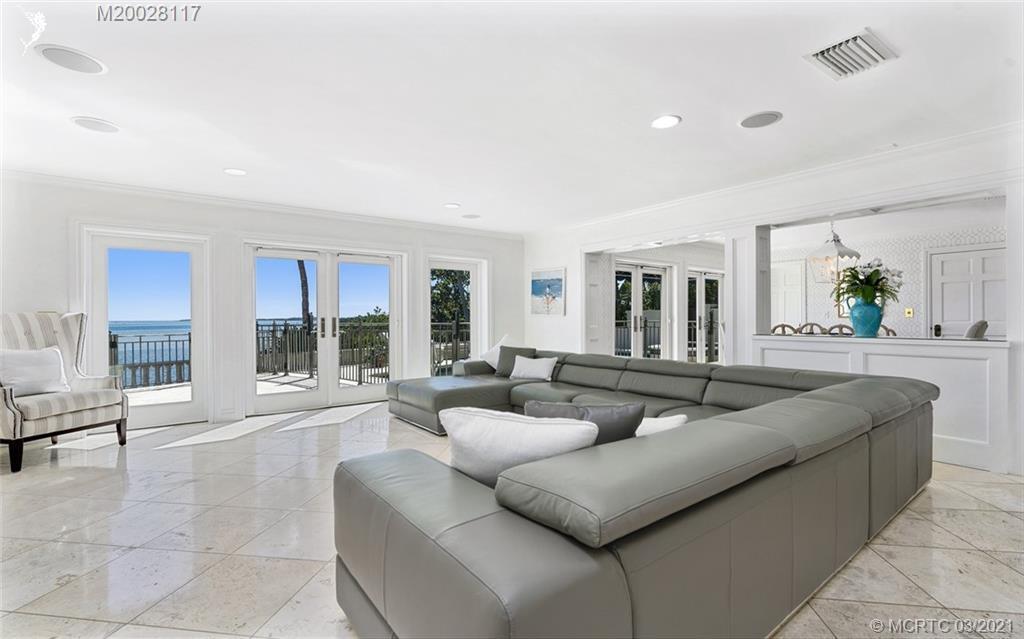 HIGH POINT ISLE ADDITION - Residential