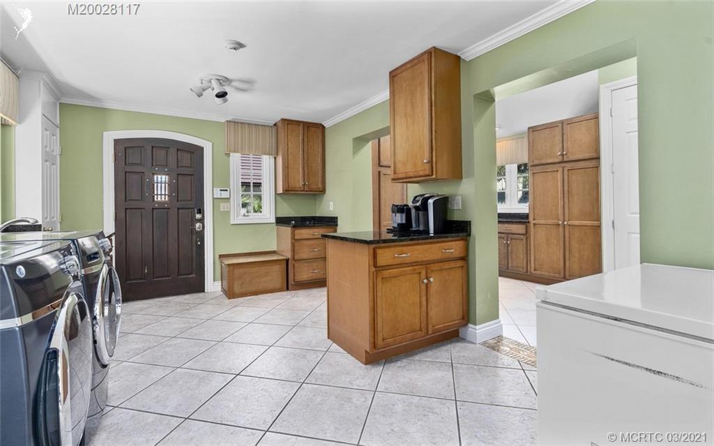 HIGH POINT ISLE ADDITION TO - Residential