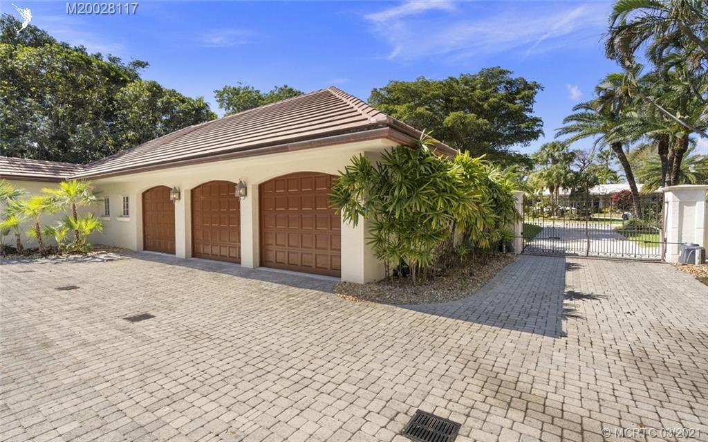 HIGH POINT ISLE ADDITION - Residential