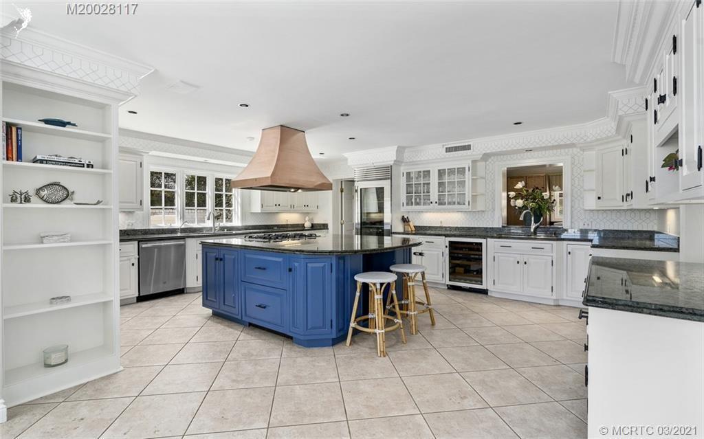 HIGH POINT ISLE ADDITION - Residential