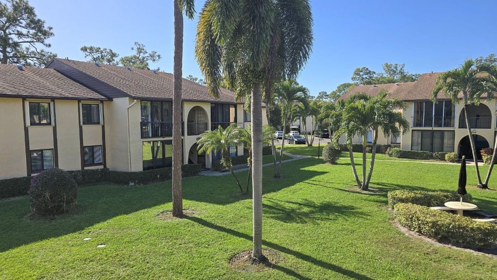 Photo of 222 Pine Hov Circle #B2, Greenacres, FL 33463 (MLS # F10548040)