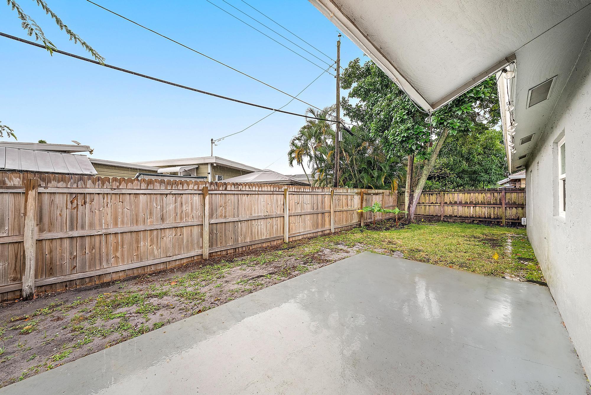 SUNSET PINES CONDO - Residential Lease