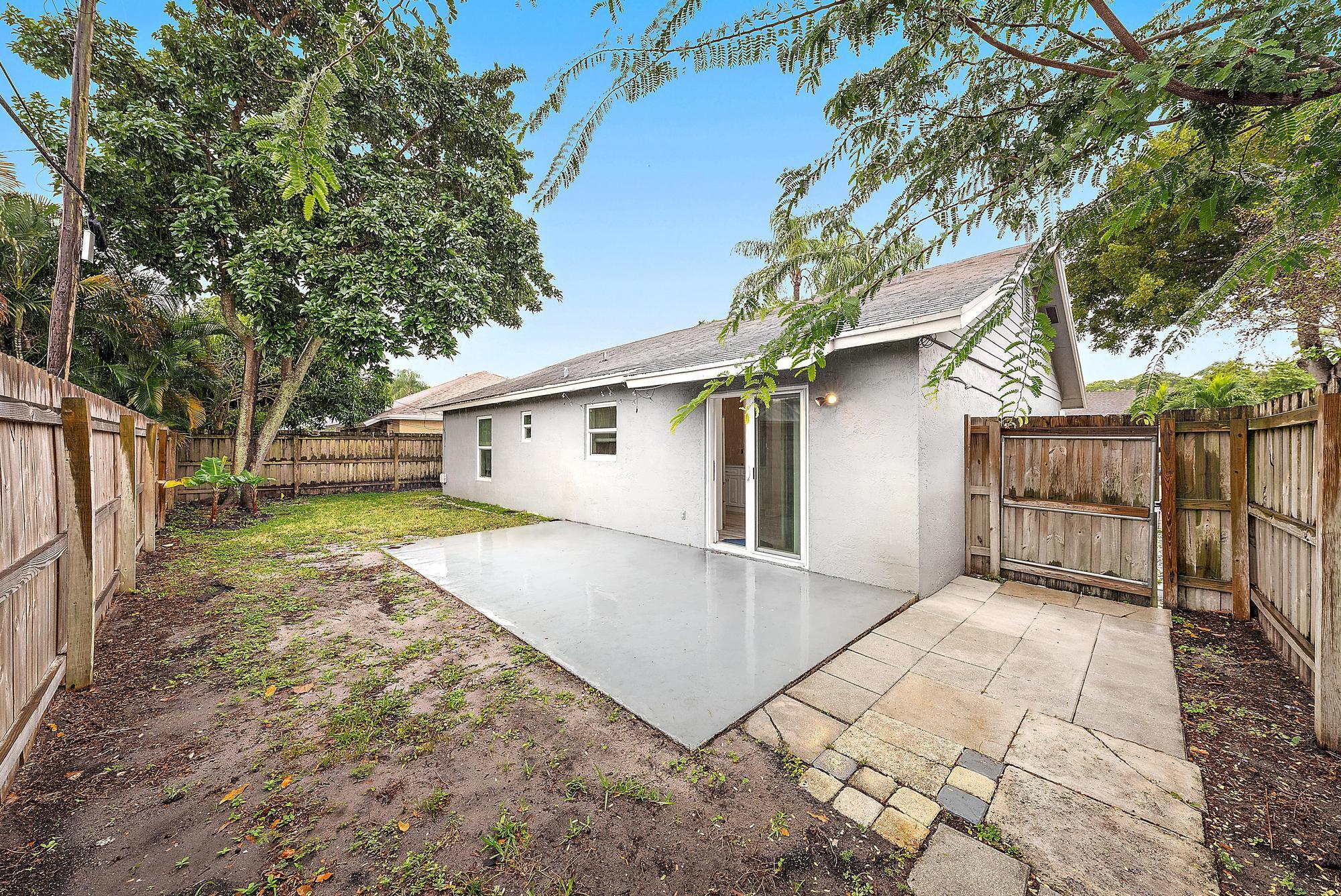 SUNSET PINES CONDO - Residential Lease