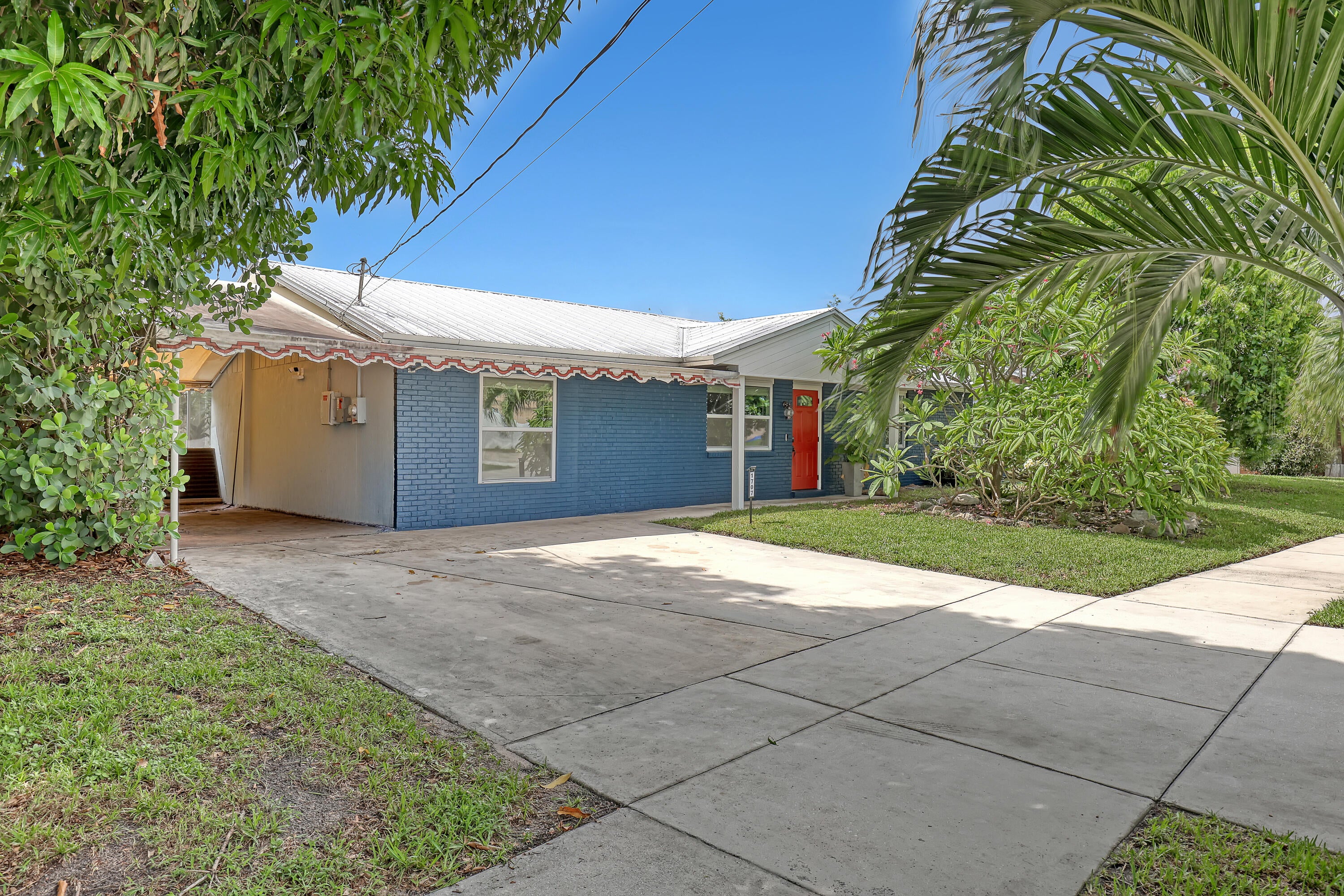 1707 E TERRACE Drive
