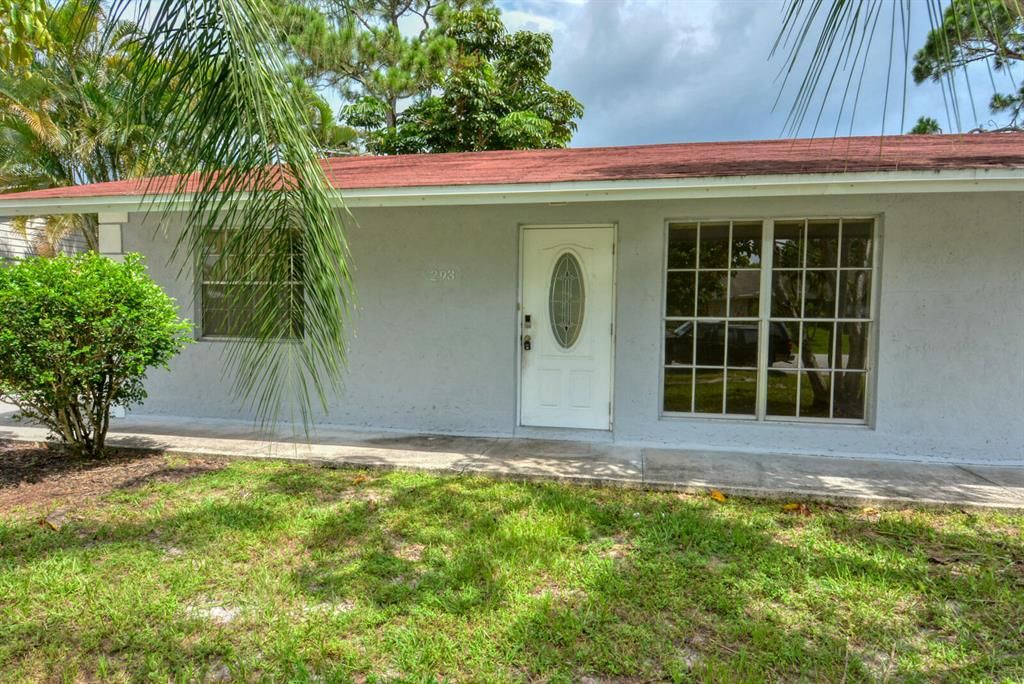 Photo of 293 SE Norfolk Boulevard, Stuart, FL 34997 (MLS # R10730318)