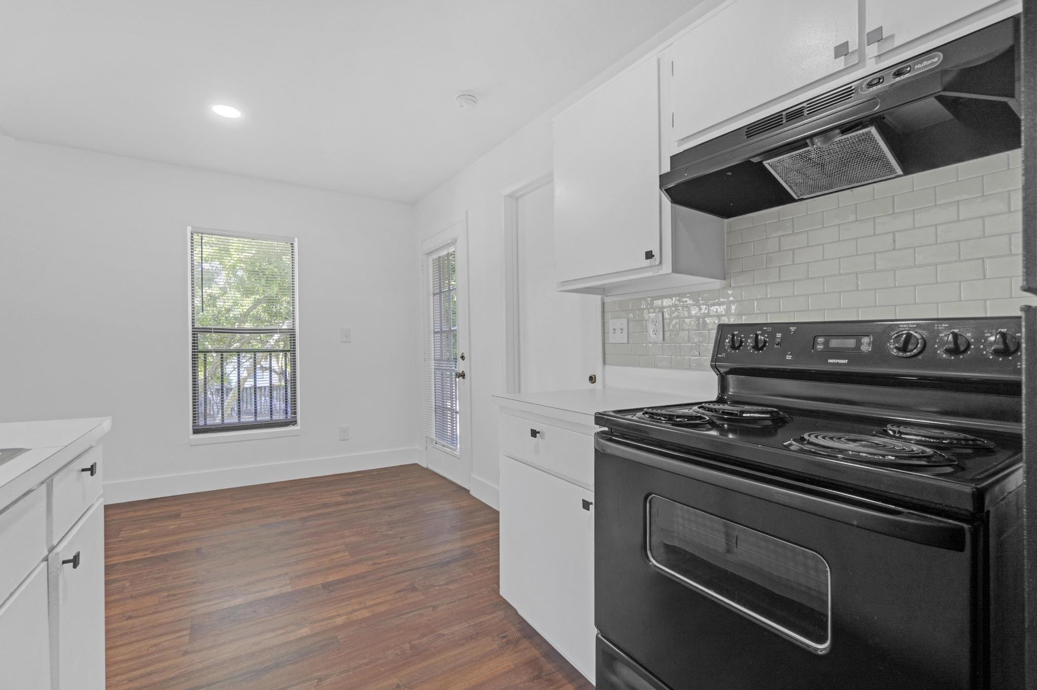 THE PRESERVE AT AVERY LAK - Residential