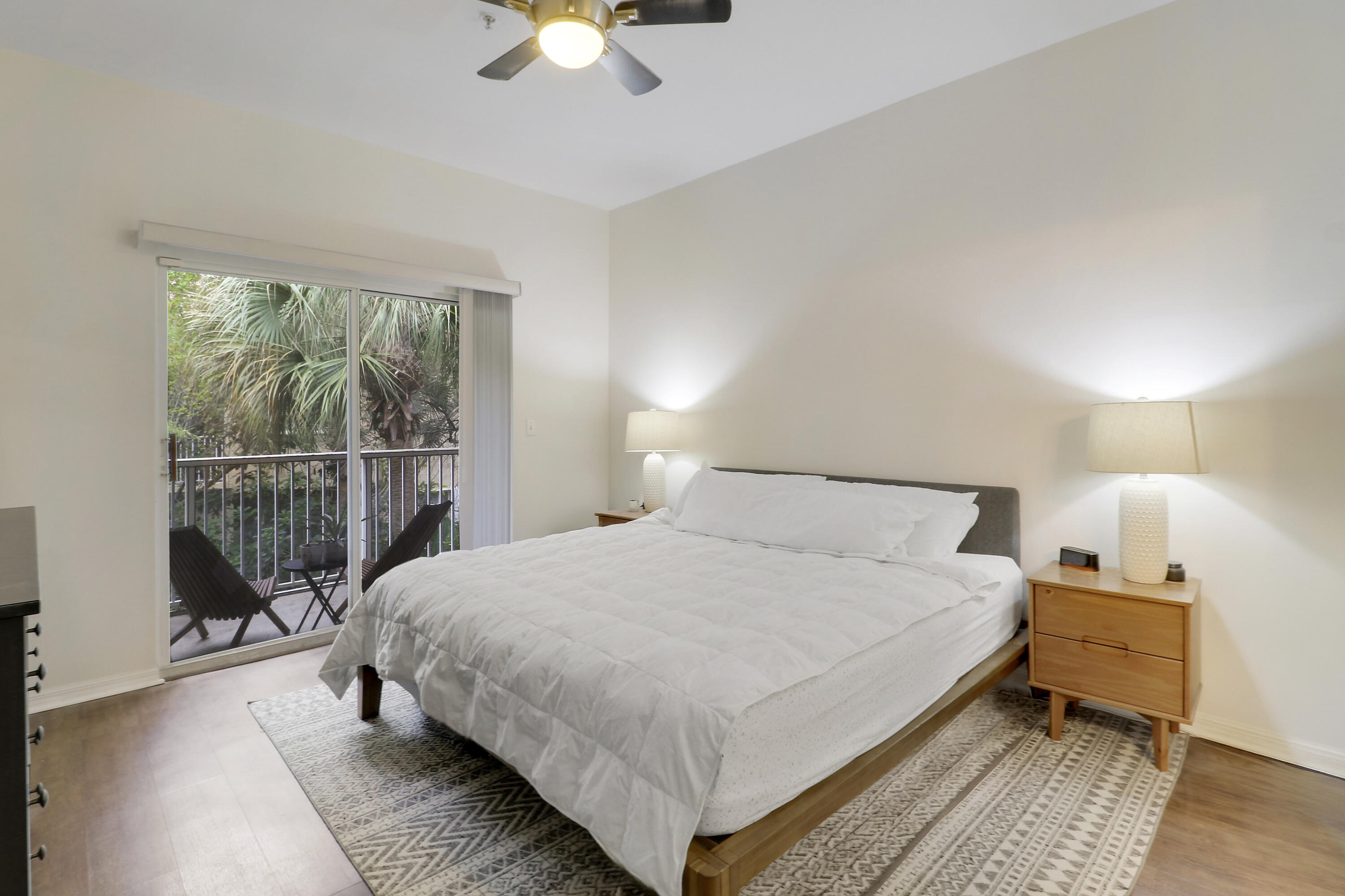 TEQUESTA TRACE CONDO - Residential