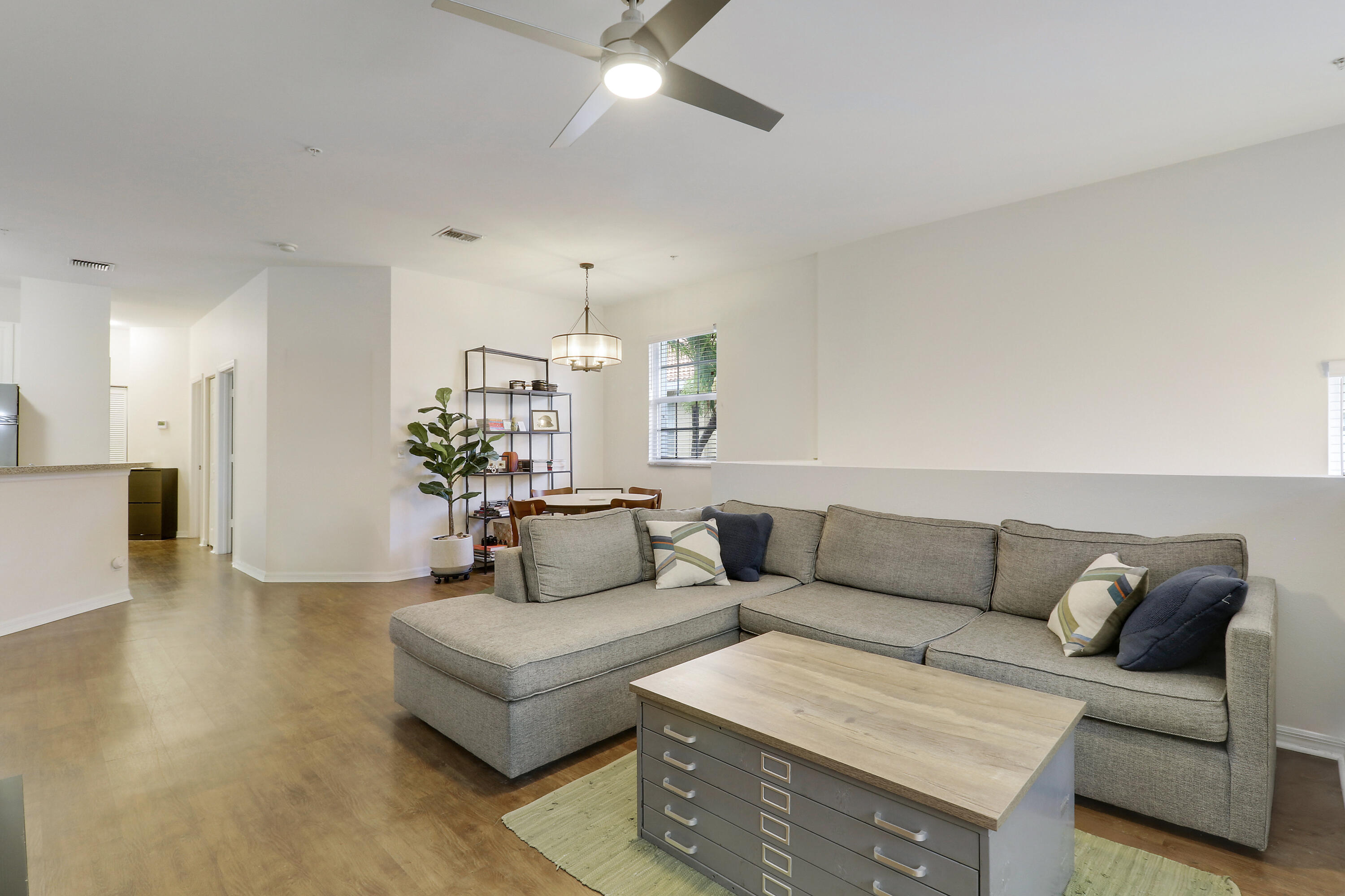 TEQUESTA TRACE CONDO - Residential