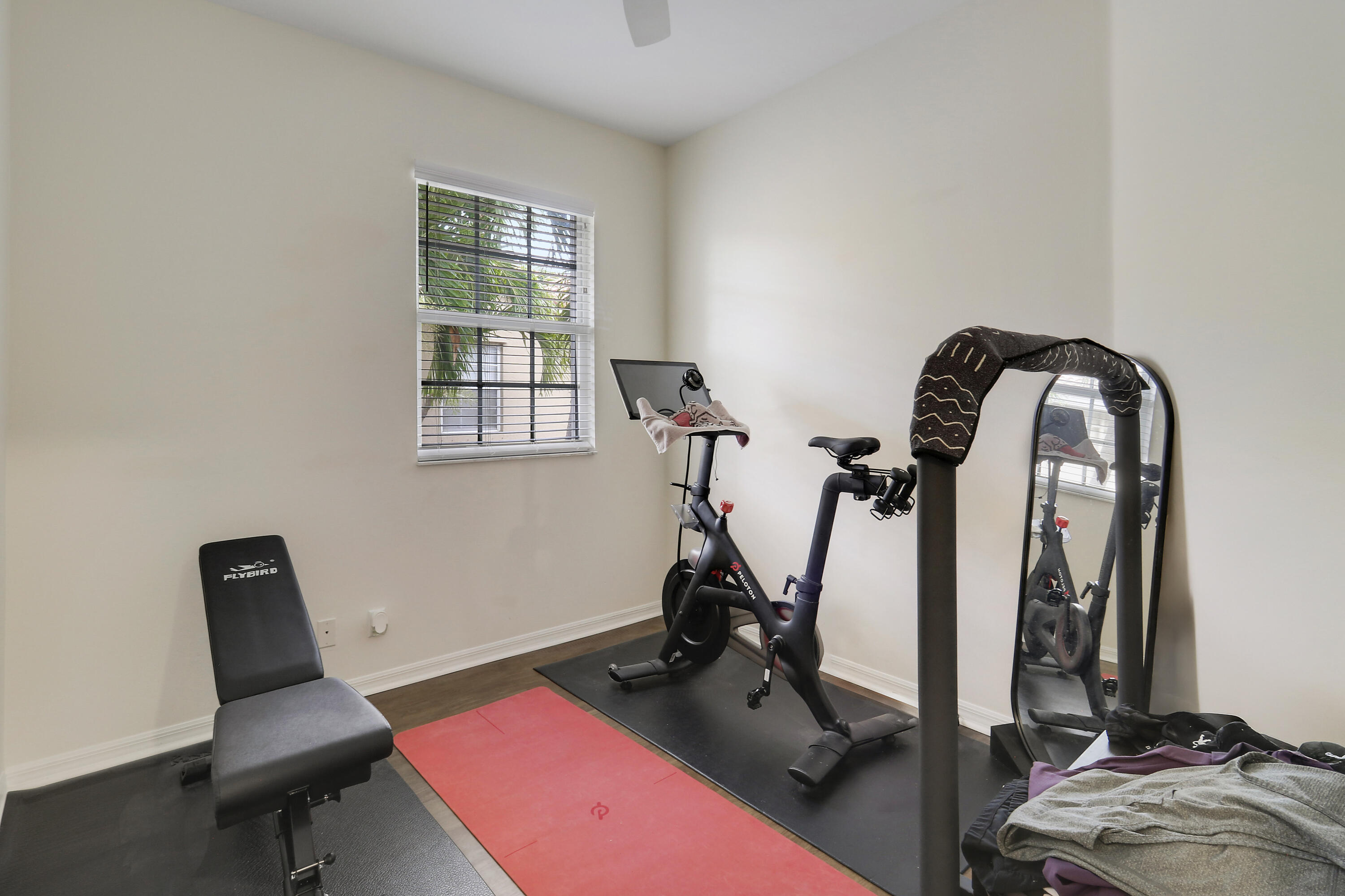 TEQUESTA TRACE CONDO - Residential