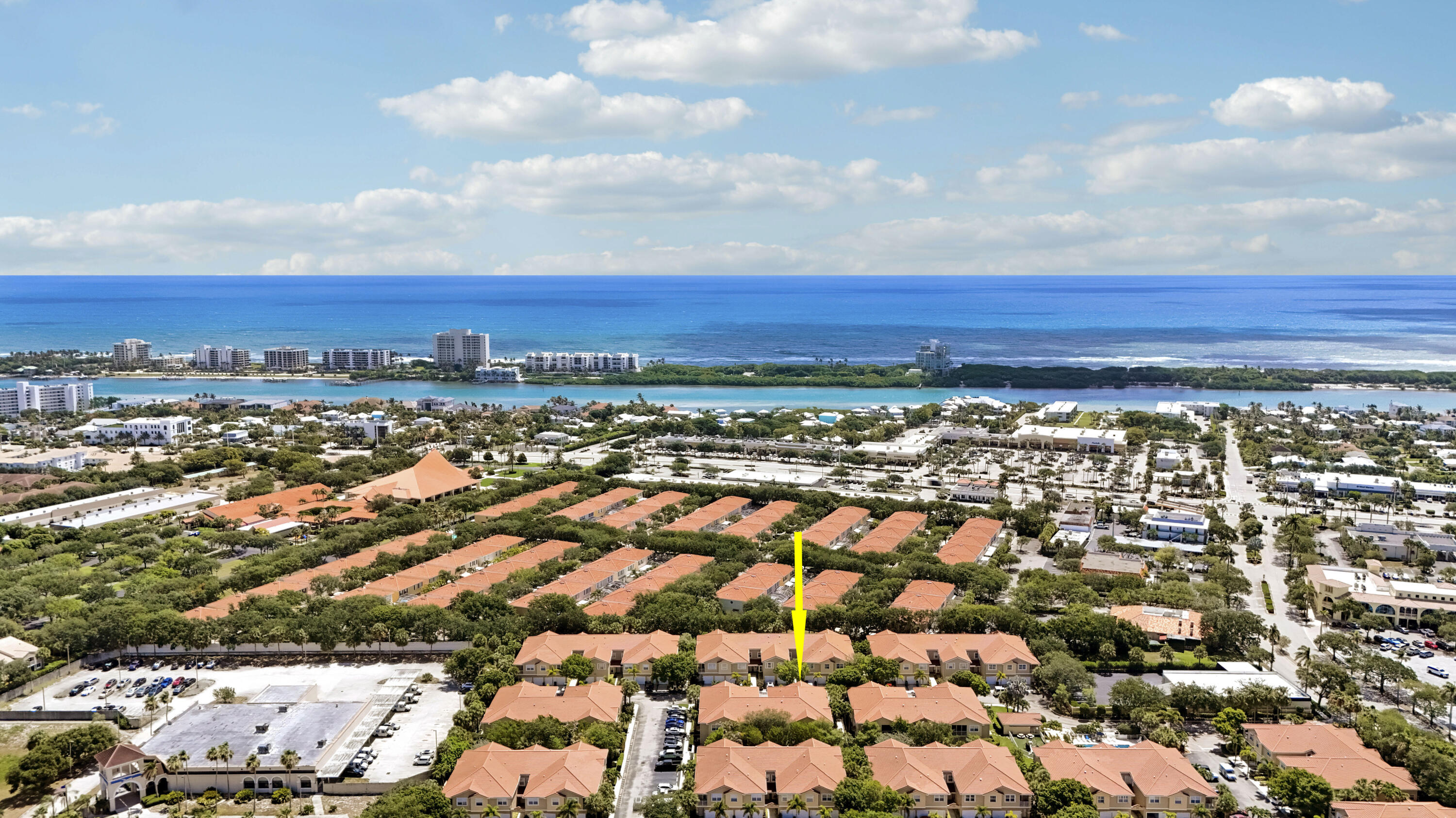 TEQUESTA TRACE CONDO - Residential