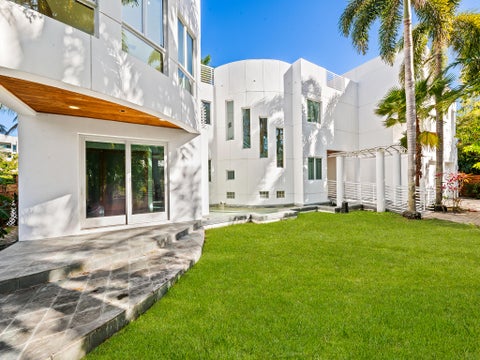 Tiny photo for 450 Victoria Terrace, Fort Lauderdale, FL 33301 (MLS # B26046594)