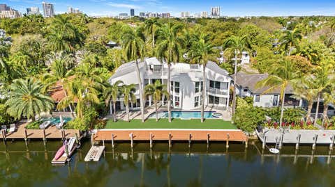 Photo of 450 Victoria Terrace, Fort Lauderdale, FL 33301 (MLS # B26046594)