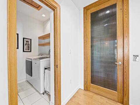 Tiny photo for 450 Victoria Terrace, Fort Lauderdale, FL 33301 (MLS # B26046594)