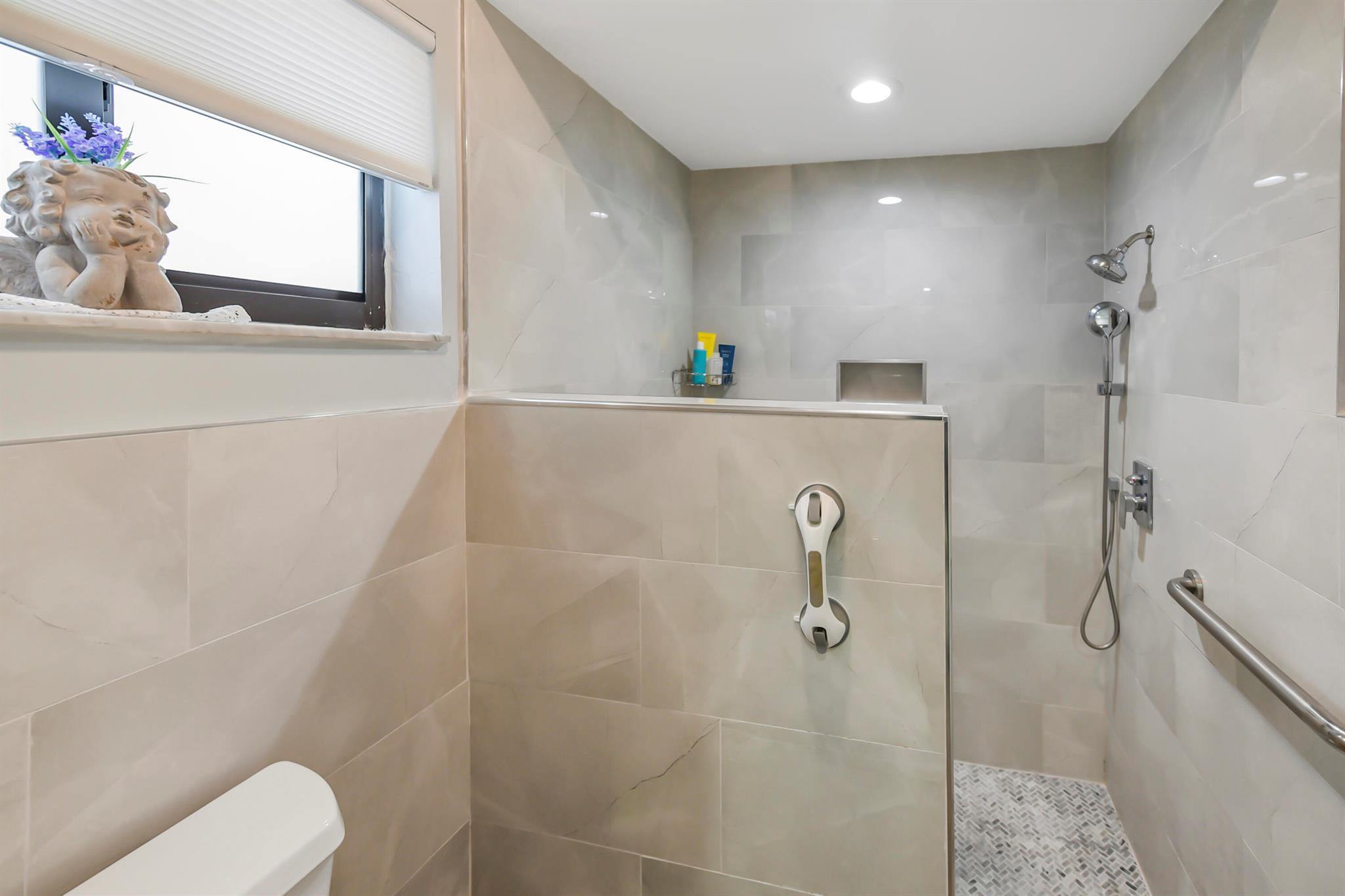 CAMINO WOODS - Residential