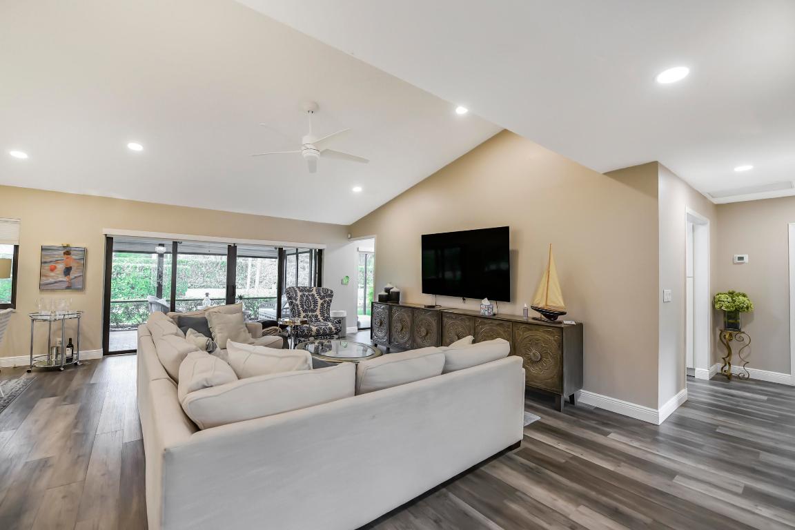 CAMINO WOODS - Residential