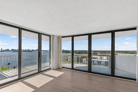 Tiny photo for 123 Lakeshore Drive #1543, North Palm Beach, FL 33408 (MLS # B26089776)