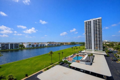 Tiny photo for 123 Lakeshore Drive #1543, North Palm Beach, FL 33408 (MLS # B26089776)