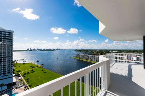 Tiny photo for 123 Lakeshore Drive #1543, North Palm Beach, FL 33408 (MLS # B26089776)