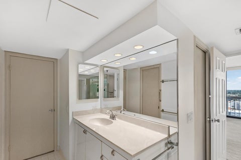 Tiny photo for 123 Lakeshore Drive #1543, North Palm Beach, FL 33408 (MLS # B26089776)