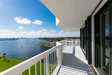 Tiny photo for 123 Lakeshore Drive #1543, North Palm Beach, FL 33408 (MLS # B26089776)