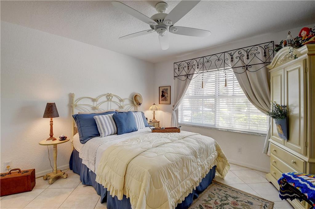 FLORAL LAKES OF DELRAY - Residential