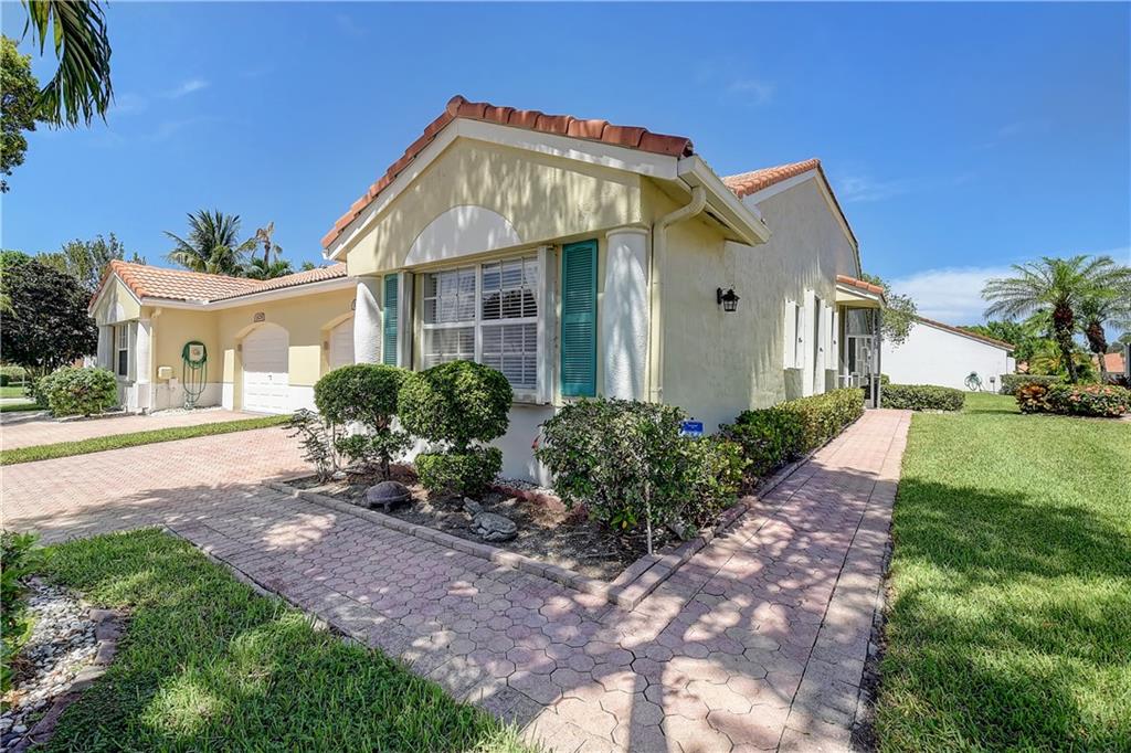FLORAL LAKES OF DELRAY - Residential