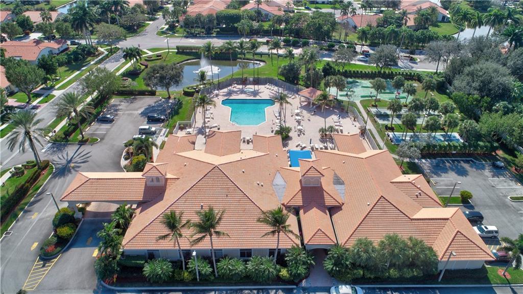 FLORAL LAKES OF DELRAY - Residential
