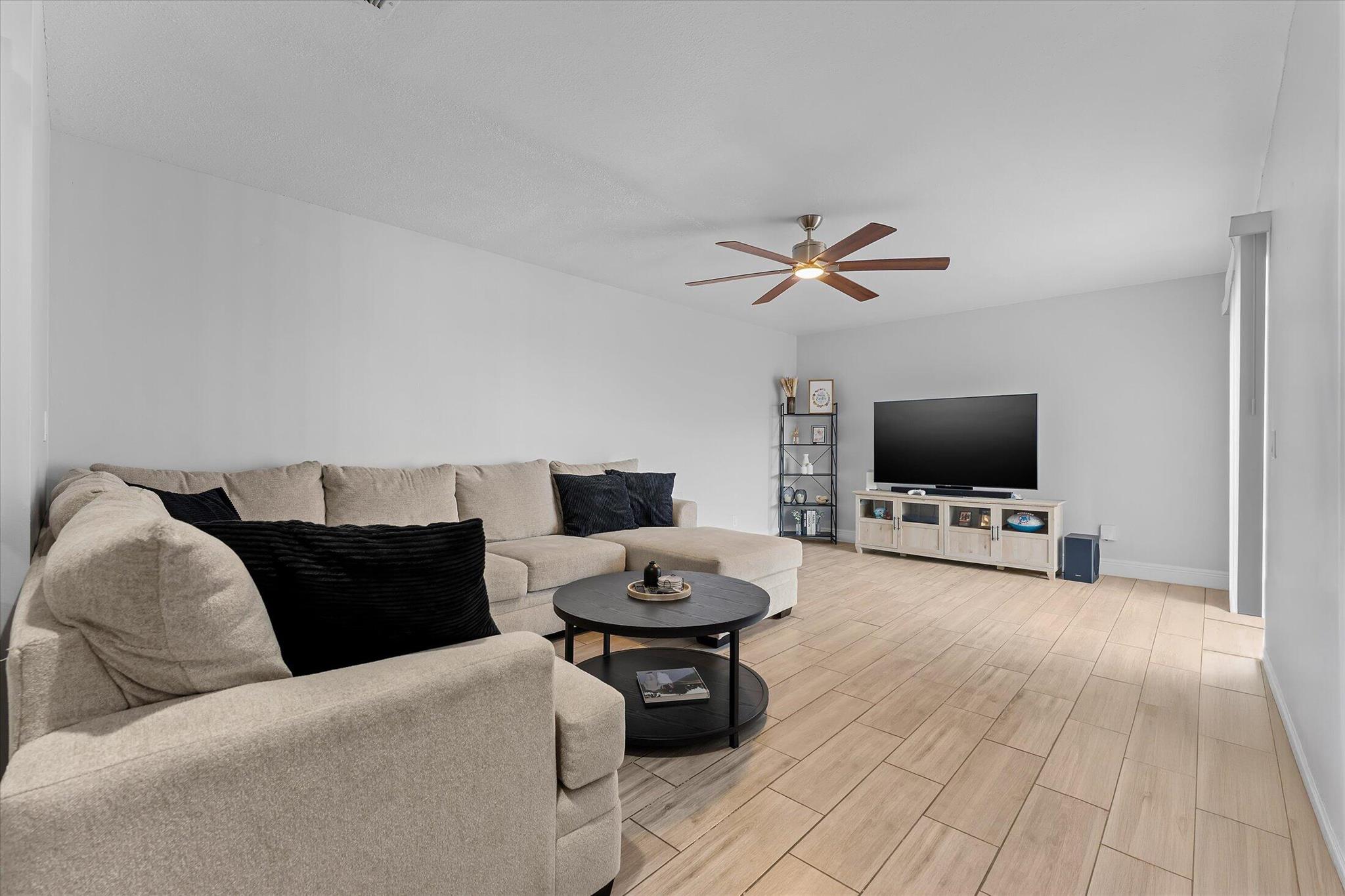 FRENCH QUARTER 3 - Residential